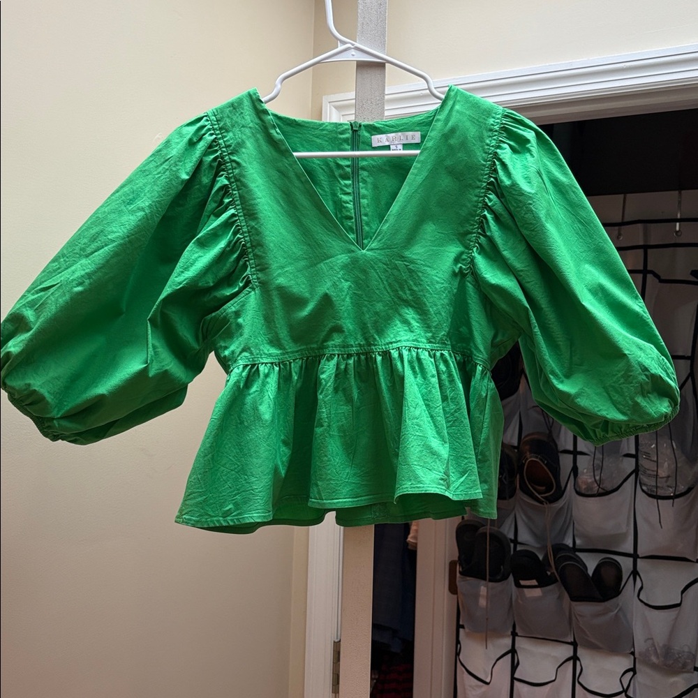 Karlie Crop Peplum Puff Sleeve Top Size Small Cotton Poplin V-neck Zipper Back